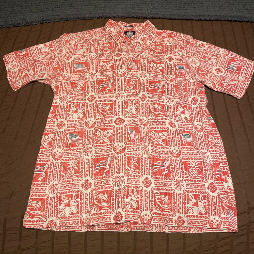 REYN SPOONER SHIRT
American flag Hawaiian flag pineapple